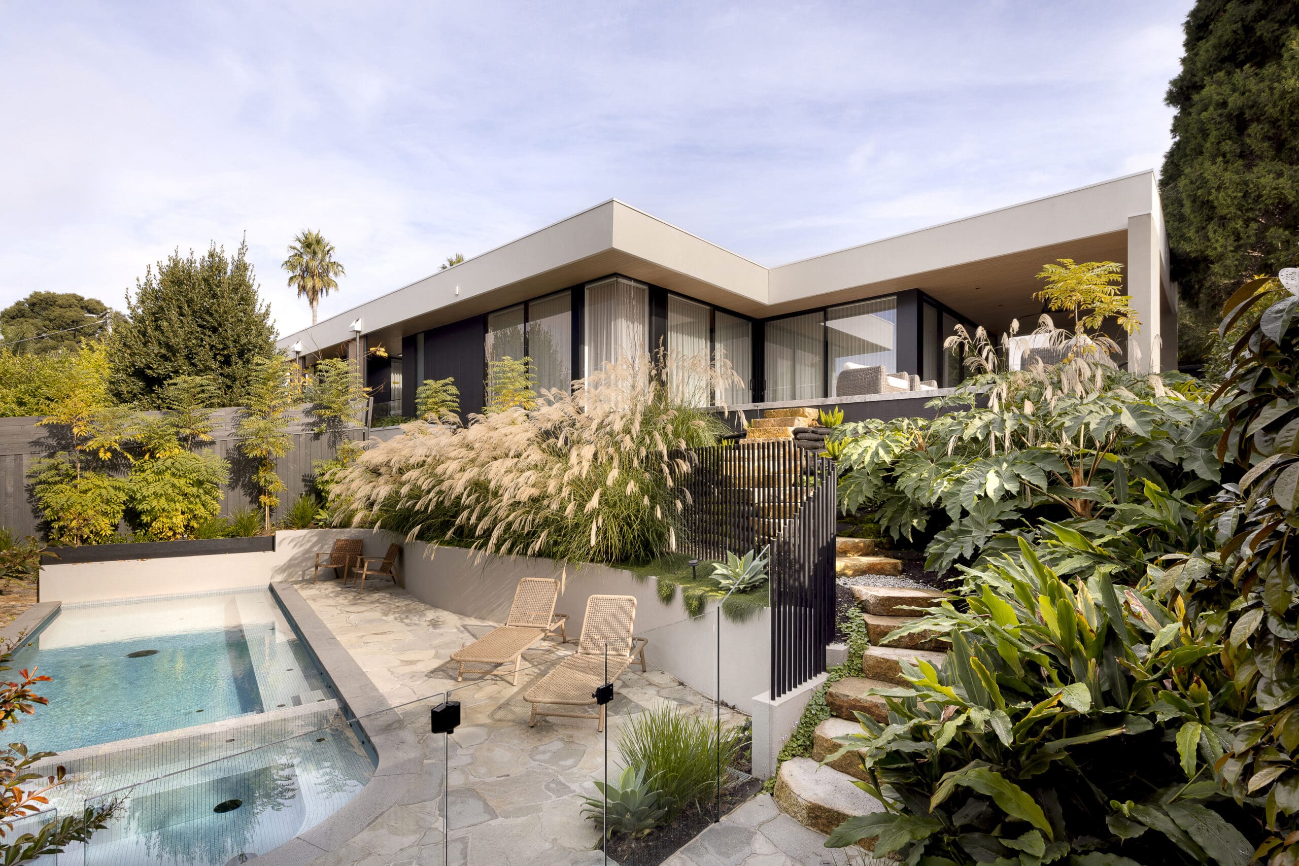 Luxury home builders Melbourne: what the word doesn’t tell you about how a firm works